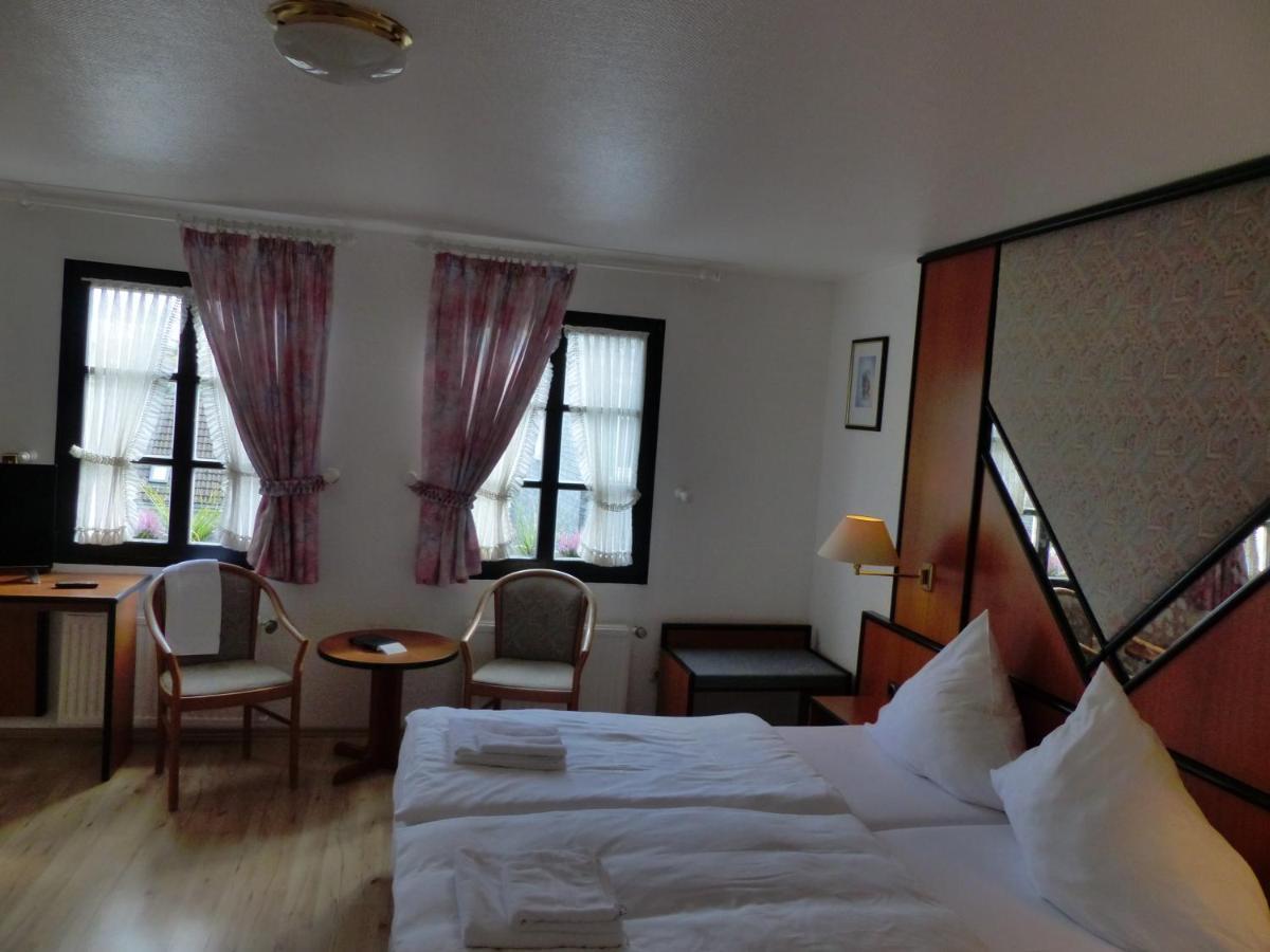 Hotel Zur Post Dabringhausen - Contactless Self Check-In Wermelskirchen Kültér fotó