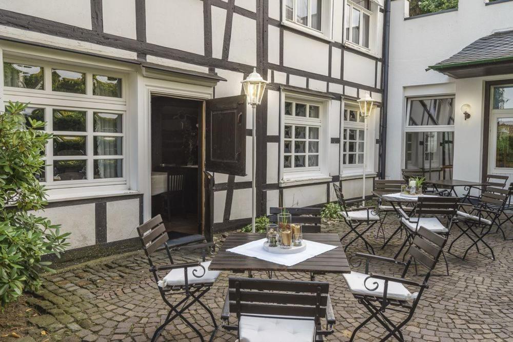 Hotel Zur Post Dabringhausen - Contactless Self Check-In Wermelskirchen Kültér fotó