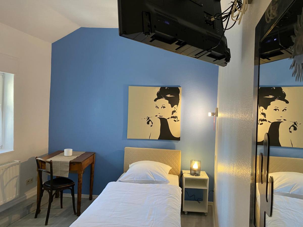 Hotel Zur Post Dabringhausen - Contactless Self Check-In Wermelskirchen Kültér fotó