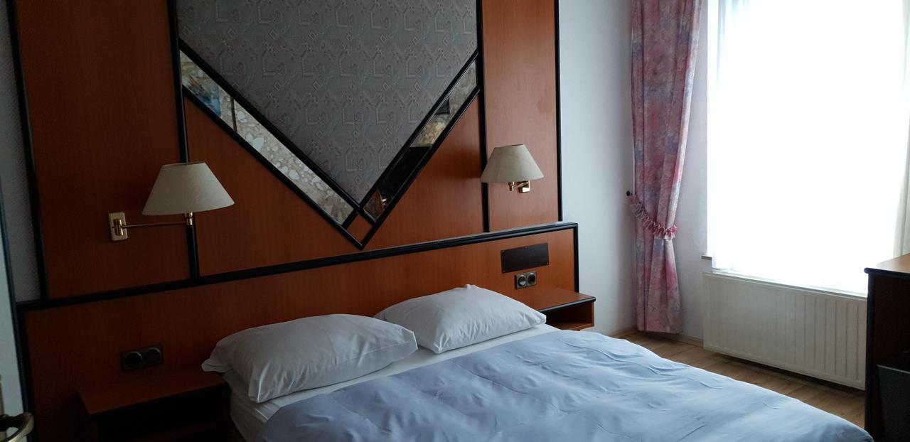 Hotel Zur Post Dabringhausen - Contactless Self Check-In Wermelskirchen Kültér fotó
