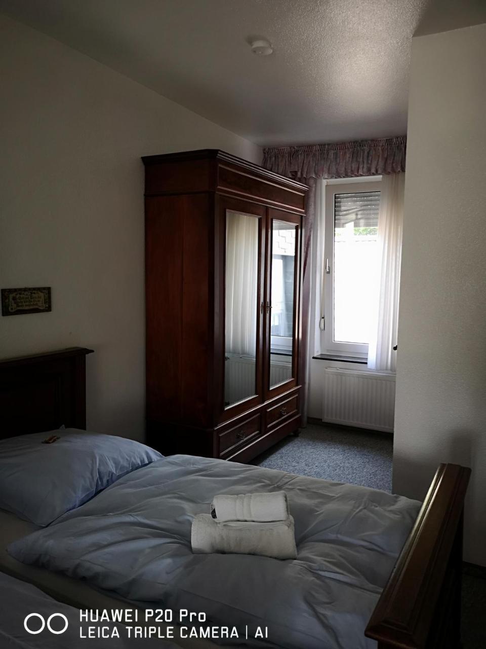 Hotel Zur Post Dabringhausen - Contactless Self Check-In Wermelskirchen Kültér fotó